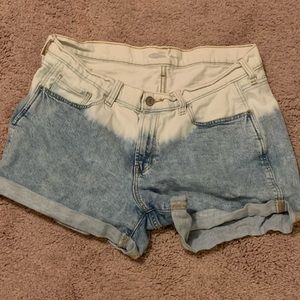Blue and whit washed denim shorts by Old Navy size 10 and stretchy